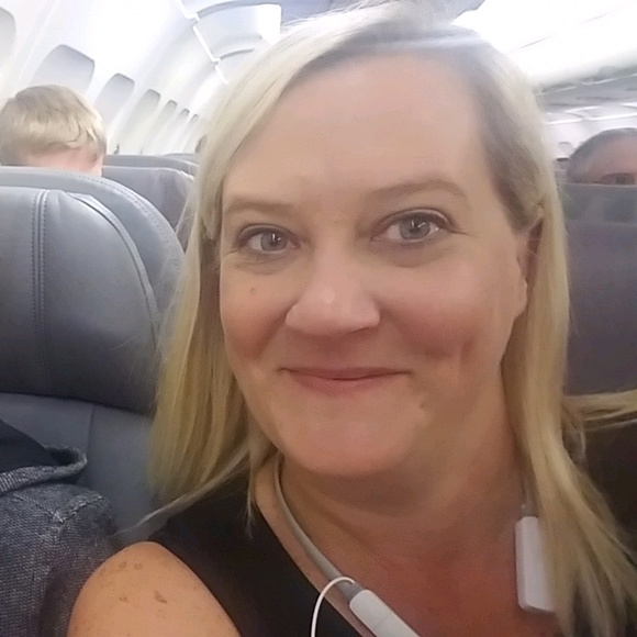 Meet your Posher, Cindee - Picture 1 of 1